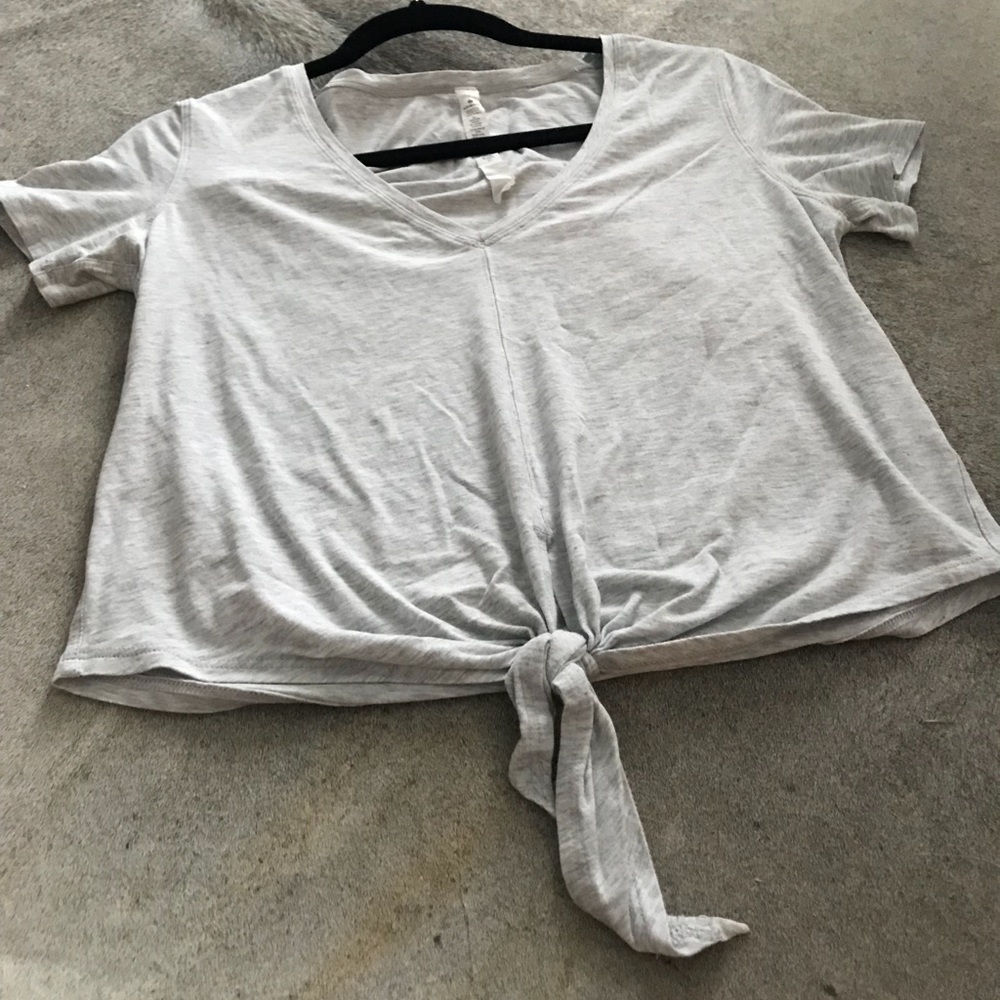 LULU lemon T-shirt